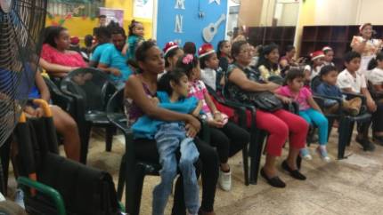 Agasajo de niños con VIH - SIlueta X - Cámara LGBT - Transmasculinos Ecuador 2019 -niños enfermeddes catastroficas (67)