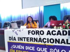 Diane Rodríguez, sobre transfeminismo en foro académico por el día internacional de la mujer en Ecuador